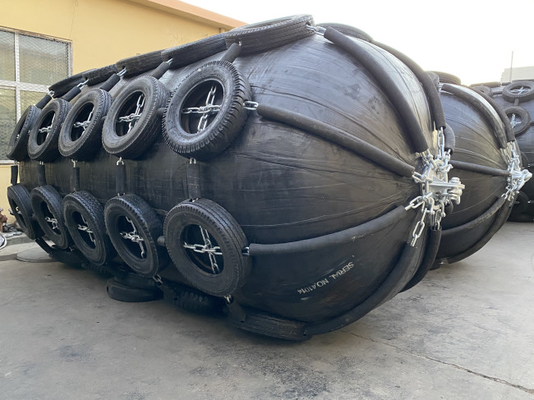 Pneumatic Yokohama Rubber Fender Chain Tyre Net 3300mm X 6500mm Inflatable Boat