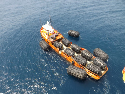 80kpa 50kpa Pneumatic Rubber Fender Floating Inflatable HDG Material