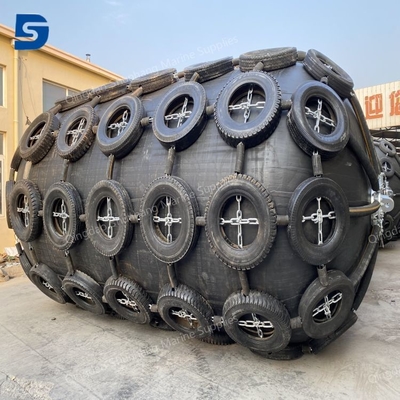 Customizable Yokohama Rubber Fender with Tire Chain Net